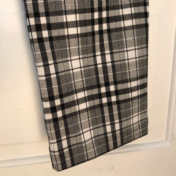 Need Supply Co. Mia Plaid Trouser in Black/White - Picture 7 of 8